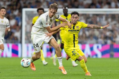 Madrid, İspanya - 4 Ekim 2025: Madrid ile Villarreal arasındaki La Liga maçı Madrid 'de oynandı. Maç sırasında Real Madrid oyuncuları. 15 kez Şampiyonlar Ligi şampiyonu. Beyazlar.