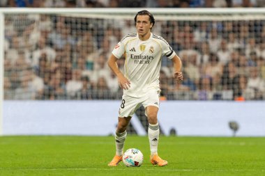 Madrid, İspanya - 4 Ekim 2025: Madrid ile Villarreal arasındaki La Liga maçı Madrid 'de oynandı. Maç sırasında Real Madrid oyuncuları. 15 kez Şampiyonlar Ligi şampiyonu. Beyazlar.