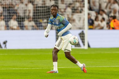 Madrid, İspanya - 4 Ekim 2025: Madrid ile Villarreal arasındaki La Liga maçı Madrid 'de oynandı. Maç sırasında Real Madrid oyuncuları. 15 kez Şampiyonlar Ligi şampiyonu. Beyazlar.