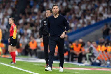 Madrid, İspanya - 4 Ekim 2025: Madrid ile Villarreal arasındaki La Liga maçı Madrid 'de oynandı. Maç sırasında Real Madrid oyuncuları. 15 kez Şampiyonlar Ligi şampiyonu. Beyazlar.