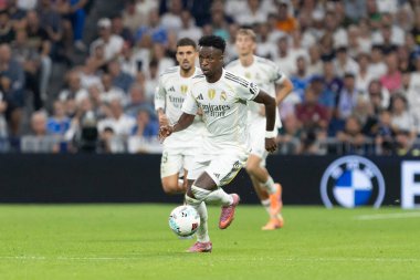 Madrid, İspanya - 4 Ekim 2025: Madrid ile Villarreal arasındaki La Liga maçı Madrid 'de oynandı. Maç sırasında Real Madrid oyuncuları. 15 kez Şampiyonlar Ligi şampiyonu. Beyazlar.