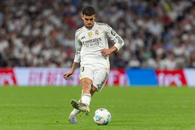 Madrid, İspanya - 4 Ekim 2025: Madrid ile Villarreal arasındaki La Liga maçı Madrid 'de oynandı. Maç sırasında Real Madrid oyuncuları. 15 kez Şampiyonlar Ligi şampiyonu. Beyazlar.