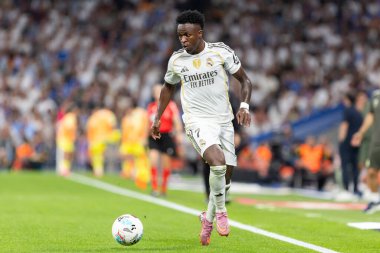 Madrid, İspanya - 4 Ekim 2025: Madrid ile Villarreal arasındaki La Liga maçı Madrid 'de oynandı. Maç sırasında Real Madrid oyuncuları. 15 kez Şampiyonlar Ligi şampiyonu. Beyazlar.