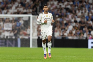 Madrid, İspanya - 4 Ekim 2025: Madrid ile Villarreal arasındaki La Liga maçı Madrid 'de oynandı. Maç sırasında Real Madrid oyuncuları. 15 kez Şampiyonlar Ligi şampiyonu. Beyazlar.