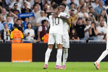 Madrid, İspanya - 4 Ekim 2025: Madrid ile Villarreal arasındaki La Liga maçı Madrid 'de oynandı. Maç sırasında Real Madrid oyuncuları. 15 kez Şampiyonlar Ligi şampiyonu. Beyazlar.