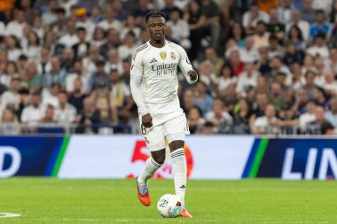 Madrid, İspanya - 4 Ekim 2025: Madrid ile Villarreal arasındaki La Liga maçı Madrid 'de oynandı. Maç sırasında Real Madrid oyuncuları. 15 kez Şampiyonlar Ligi şampiyonu. Beyazlar.
