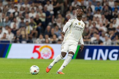 Madrid, İspanya - 4 Ekim 2025: Madrid ile Villarreal arasındaki La Liga maçı Madrid 'de oynandı. Maç sırasında Real Madrid oyuncuları. 15 kez Şampiyonlar Ligi şampiyonu. Beyazlar.