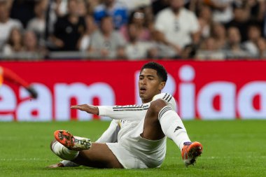 Madrid, İspanya - 4 Ekim 2025: Madrid ile Villarreal arasındaki La Liga maçı Madrid 'de oynandı. Maç sırasında Real Madrid oyuncuları. 15 kez Şampiyonlar Ligi şampiyonu. Beyazlar.