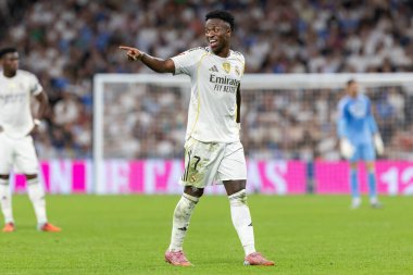 Madrid, İspanya - 4 Ekim 2025: Madrid ile Villarreal arasındaki La Liga maçı Madrid 'de oynandı. Maç sırasında Real Madrid oyuncuları. 15 kez Şampiyonlar Ligi şampiyonu. Beyazlar.