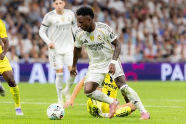 Madrid, İspanya - 4 Ekim 2025: Madrid ile Villarreal arasındaki La Liga maçı Madrid 'de oynandı. Maç sırasında Real Madrid oyuncuları. 15 kez Şampiyonlar Ligi şampiyonu. Beyazlar.