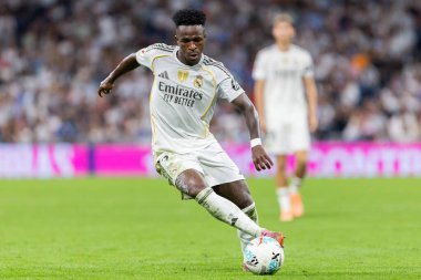 Madrid, İspanya - 4 Ekim 2025: Madrid ile Villarreal arasındaki La Liga maçı Madrid 'de oynandı. Maç sırasında Real Madrid oyuncuları. 15 kez Şampiyonlar Ligi şampiyonu. Beyazlar.