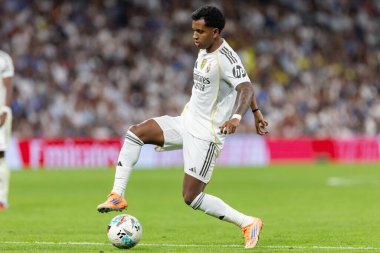 Madrid, İspanya - 4 Ekim 2025: Madrid ile Villarreal arasındaki La Liga maçı Madrid 'de oynandı. Maç sırasında Real Madrid oyuncuları. 15 kez Şampiyonlar Ligi şampiyonu. Beyazlar.