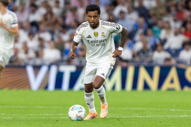 Madrid, İspanya - 4 Ekim 2025: Madrid ile Villarreal arasındaki La Liga maçı Madrid 'de oynandı. Maç sırasında Real Madrid oyuncuları. 15 kez Şampiyonlar Ligi şampiyonu. Beyazlar.