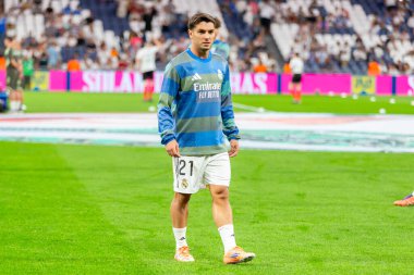 Madrid, İspanya - 4 Ekim 2025: Madrid ile Villarreal arasındaki La Liga maçı Madrid 'de oynandı. Maç sırasında Real Madrid oyuncuları. 15 kez Şampiyonlar Ligi şampiyonu. Beyazlar.