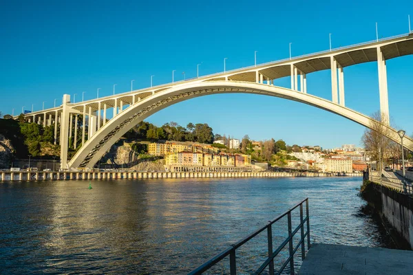 Ponte Arrabida Γέφυρα Πάνω Από Douro Στο Πόρτο Πορτογαλία — Φωτογραφία Αρχείου