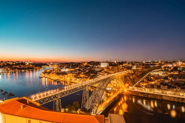 Portekiz Porto Şehrinin Akşam Manzarası Şubat 2023 — Stok fotoğraf