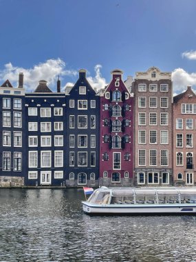 Damrak, Amsterdam, Hollanda 'daki ünlü evler