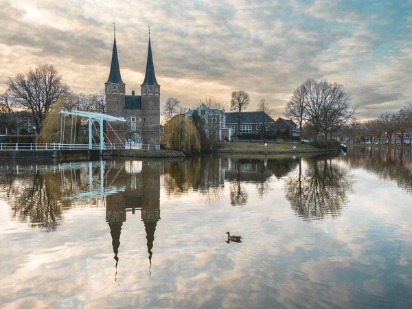 Oostpoort, Delft, Hollanda 'daki eski tarihi bina..