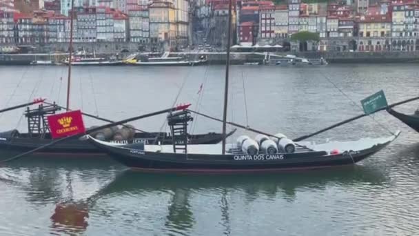 Fiume Douro Porto Famose Barche Rabelo Porto Portogallo Giugno 2023 — Video Stock