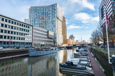 1 Aralık, 2024. Rotterdam, Hollanda. Rotterdam 'ın güzel modern mimarisi.