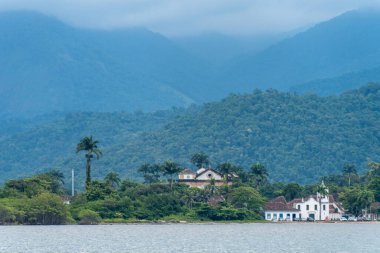 Januari 6, 2025. Paraty, Brezilya. Brezilya 'nın Paraty Kıyı Çizgisi.