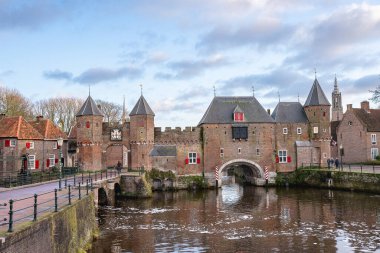 22 Aralık 2024. Amersfoort, Hollanda. Amersfoort, Hollanda 'daki KoppelPoort.