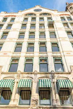 1 Aralık, 2024. Rotterdam, Hollanda. Rotterdam 'daki modern mimariyi kapatın..