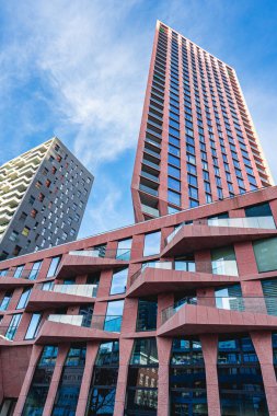 Rotterdam, Hollanda 'daki modern mimariyi kapatın..