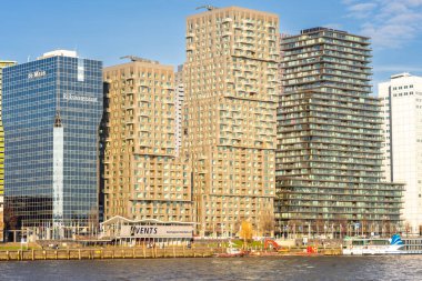 1 Aralık 2024. Rotterdam, Hollanda. Rotterdam 'ın ufuk çizgisi ve modern binaları.