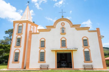 Brezilya, Cunha dağlarında eski güzel bir kilise..