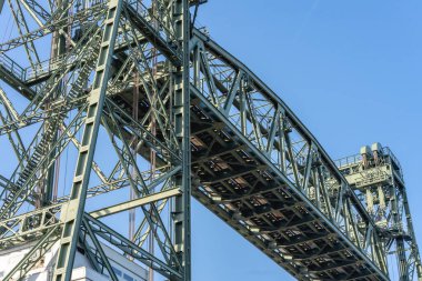 1 Aralık 2024. Rotterdam, Hollanda. Rotterdam 'daki Koningshaven Köprüsü..