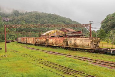 10 Mart 2025. Santo Andre SP Brezilya 'da terk edilmiş bir İngiliz tren istasyonu..