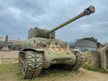 Şubat 4, 2023. Utah sahilindeki eski Sherman tankı, Fransa.