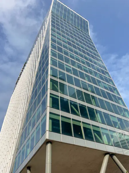 Hollanda, Lahey 'deki modern mimari. 4 Haziran 2025.