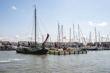 Marken Limanı, Hollanda 'da. 15 Haziran 2025.