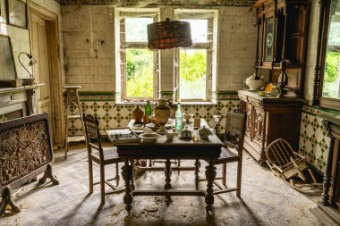 Urbex, Belçika 'da terk edilmiş eski bir ev..