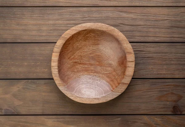 Prázdná Ručně Vyrobená Dřevěná Mísa Dřevěném Stole — Stock fotografie