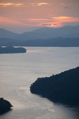 Tropicana 'da okyanusta kumsal 