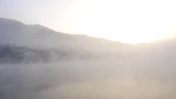 Una Nebbia Sull Acqua Mattino Situato Nord Della Thailandia — Video Stock