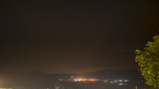 Uma Estrela Milkyway Céu Próximo Com Nublado Vista Montanha Localizada — Vídeo de Stock