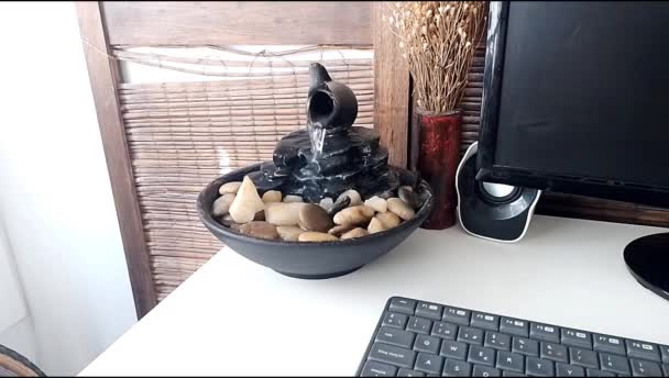 Close View Decorative Zen Water Fountain Next Keyboard Monitor Dry — Stock Video