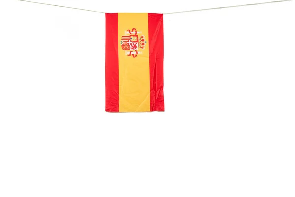 Σημαία Της Ισπανίας Κυματίζει Απομονωμένη Στα Λευκά — Φωτογραφία Αρχείου