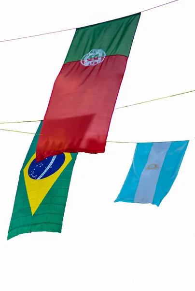 Флаги Бразилии Канады Аргентины Висят Изолированном Белом Фоне — стоковое фото