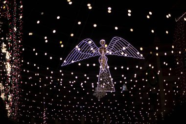 LED Noel ışıklandırma dekorasyonu siyah arkaplan karşı.