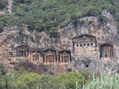 Lycian kaya mezarları, Kaunos, Dalyan Delta, Türk Ege, Türkiye 'deki kayalıklardaki mezar yerleri