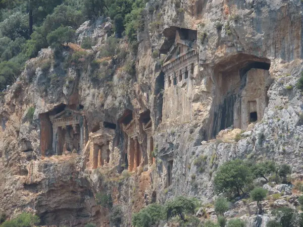Lycian kaya mezarları, Kaunos, Dalyan Delta, Türk Ege, Türkiye 'deki kayalıklardaki mezar yerleri
