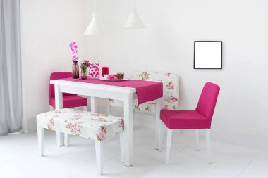 Yemek odası ve iç tasarım. Ev ofisi oteli için tasarlandı.