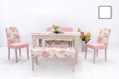 Yemek odası ve iç tasarım. Ev ofisi oteli için tasarlandı.