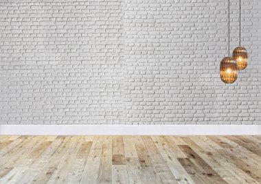 Yeni boş oturma odası iç dekorasyon ahşap zemin, taş duvar konsepti. Ev, ofis ve otel için dekoratif arka plan. 3B illüstrasyon