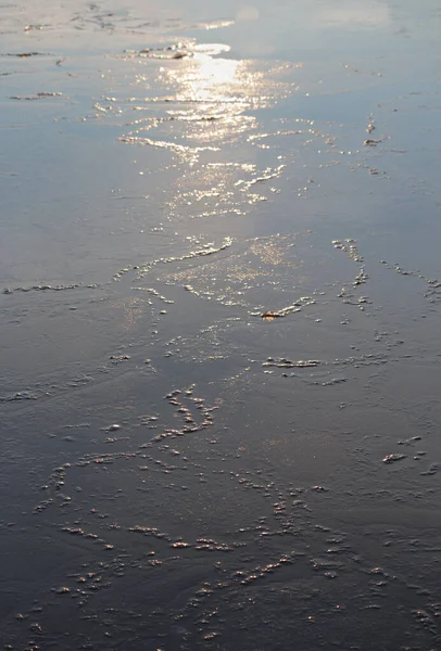 Sunlight Reflecting Cracked Sea Ice — Stock Photo, Image